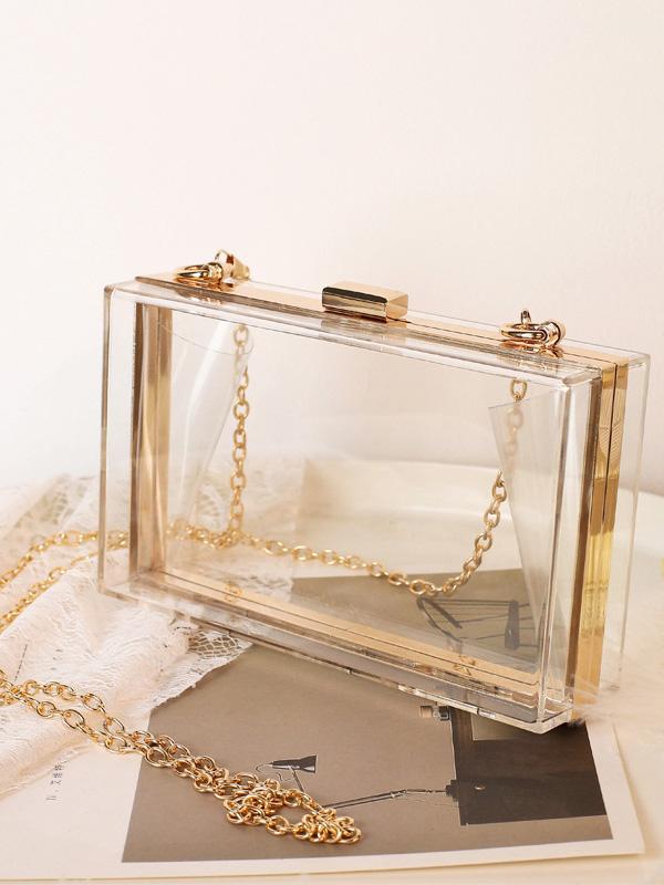 Sophisticated Bag with a Clean Classic Look