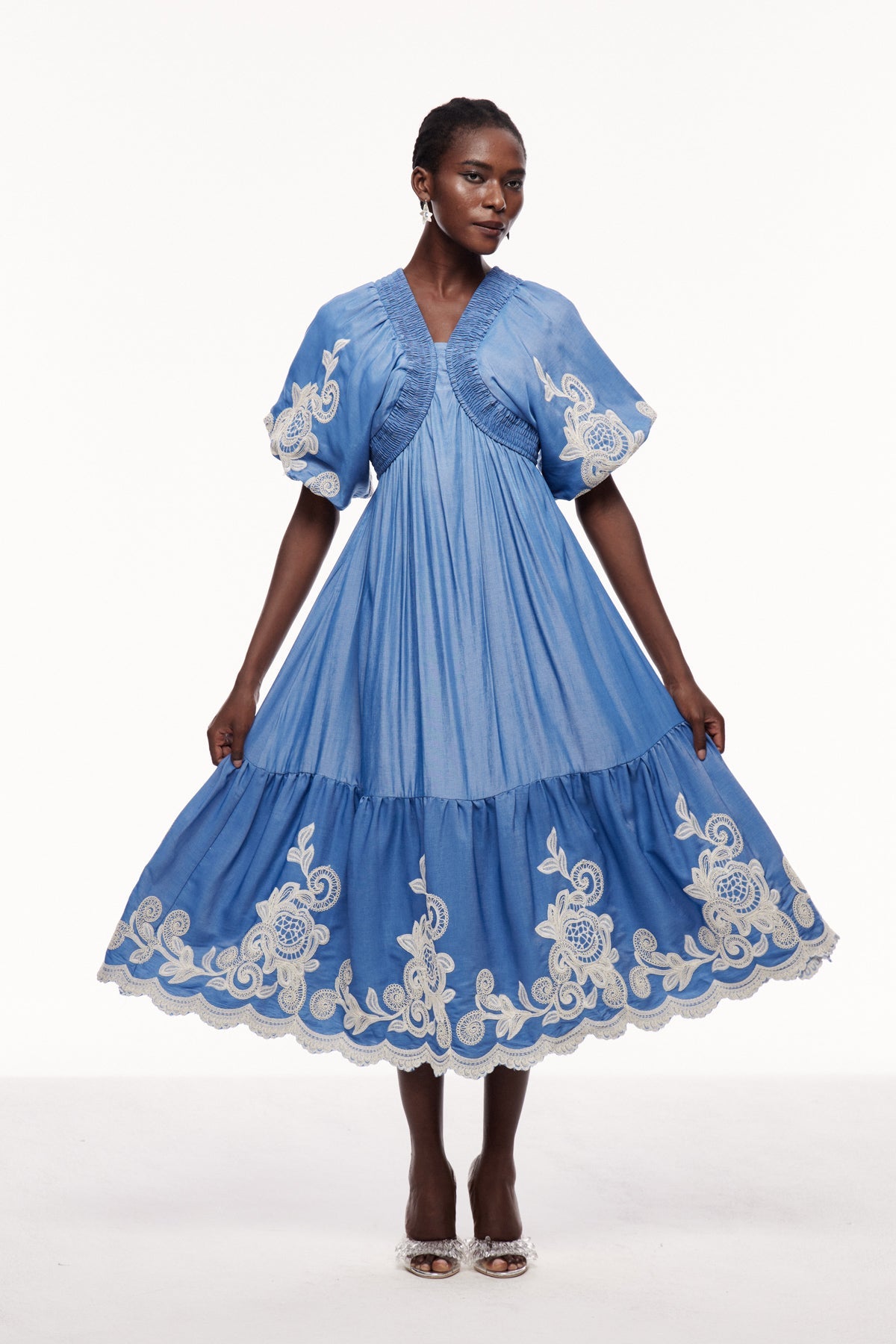 Beautifully Finished Dress in a Timeless Design