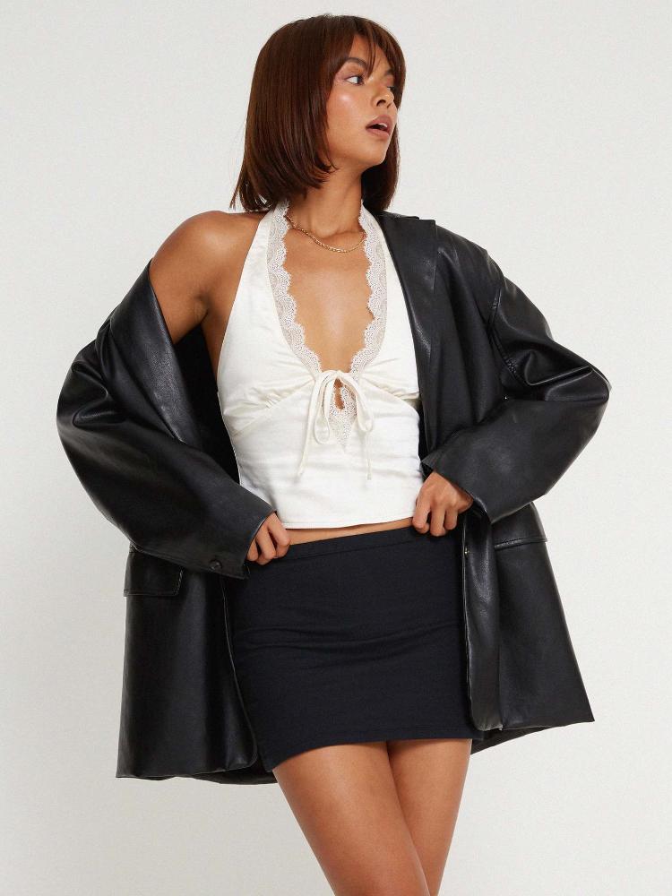 Beautifully Crafted Top in a Classic Style