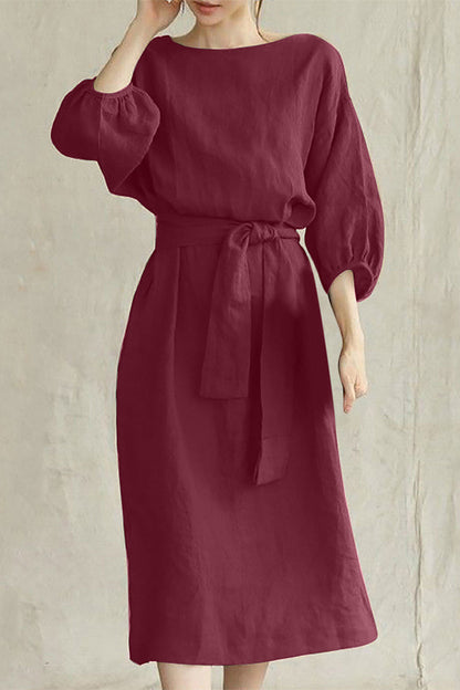 Well Tailored Dress with a Graceful Silhouette