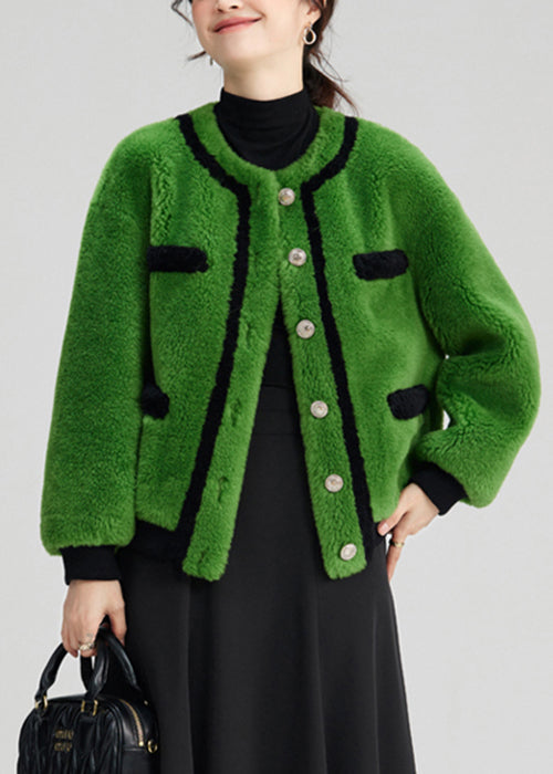 Effortlessly Elegant Coat with a Timeless Design