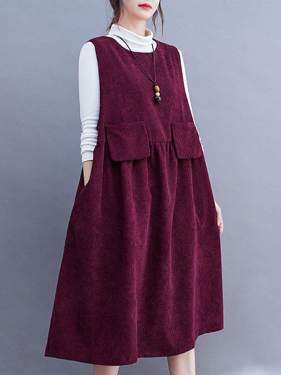 Classic Vintage Dress with a Flattering Fit