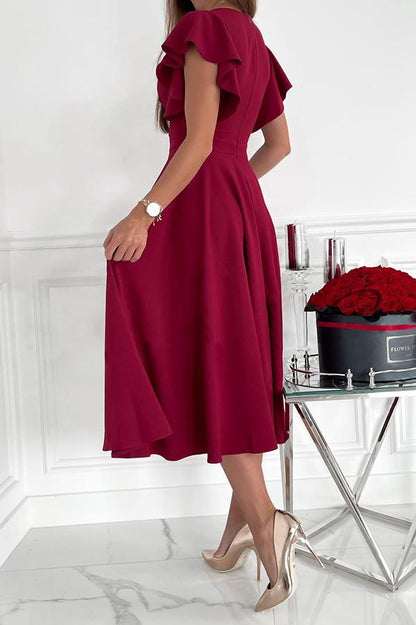 Classic Vintage Dress with a Flattering Fit