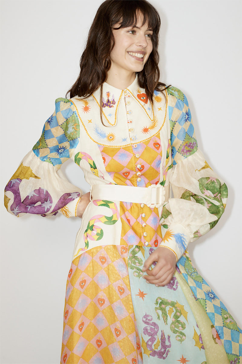 Well Tailored Dress with a Graceful Silhouette