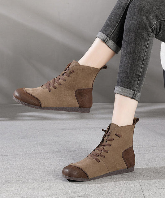 Well Tailored Boots with a Graceful Silhouette