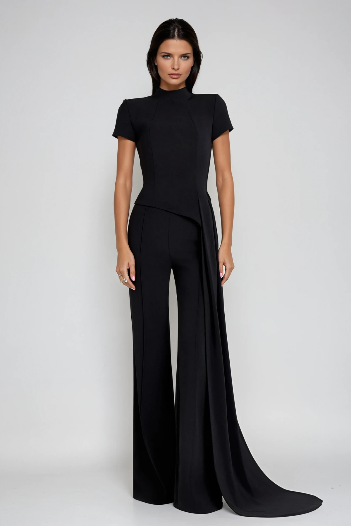 Well Tailored Pants with a Graceful Silhouette