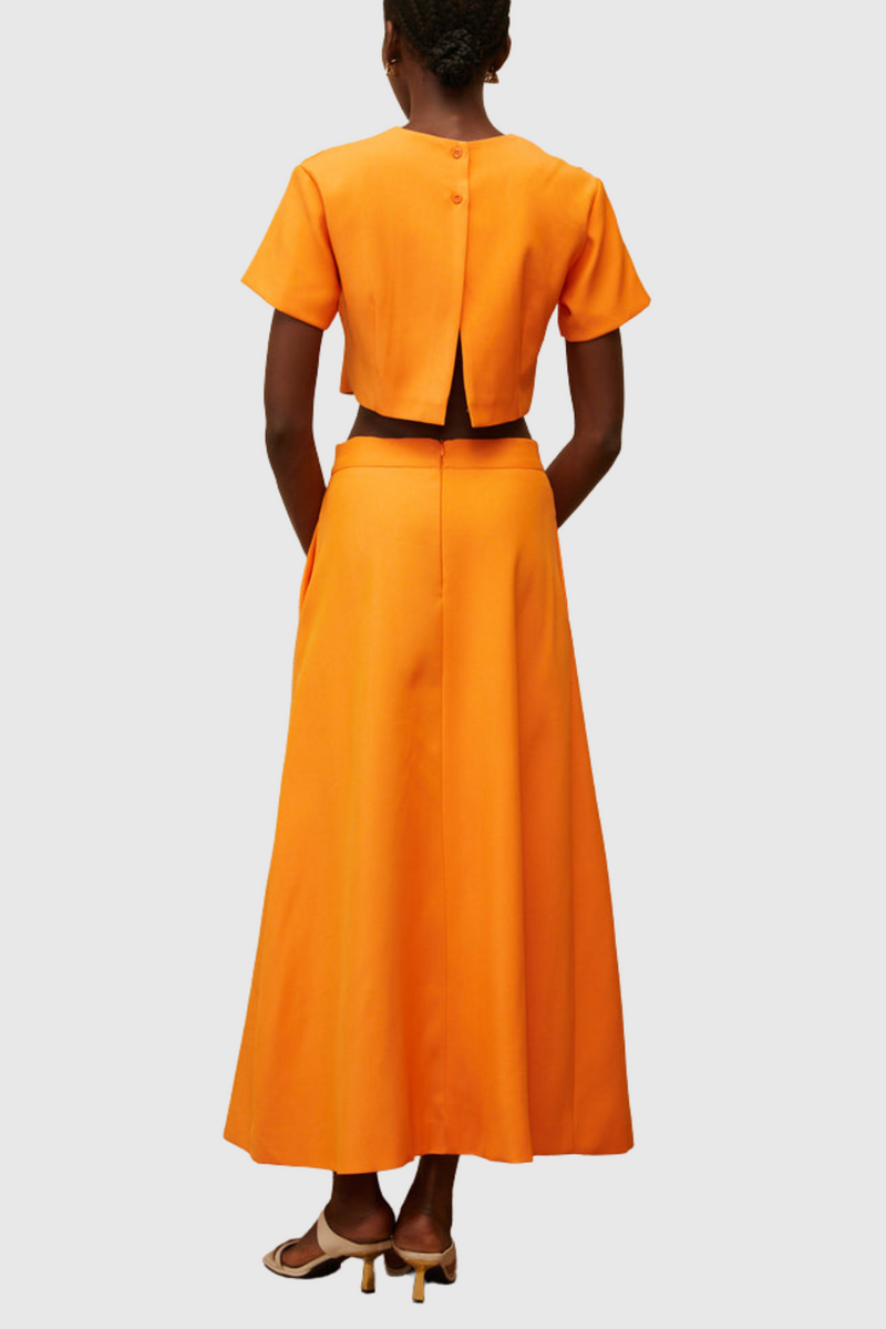 Beautifully Finished Garment in a Timeless Design