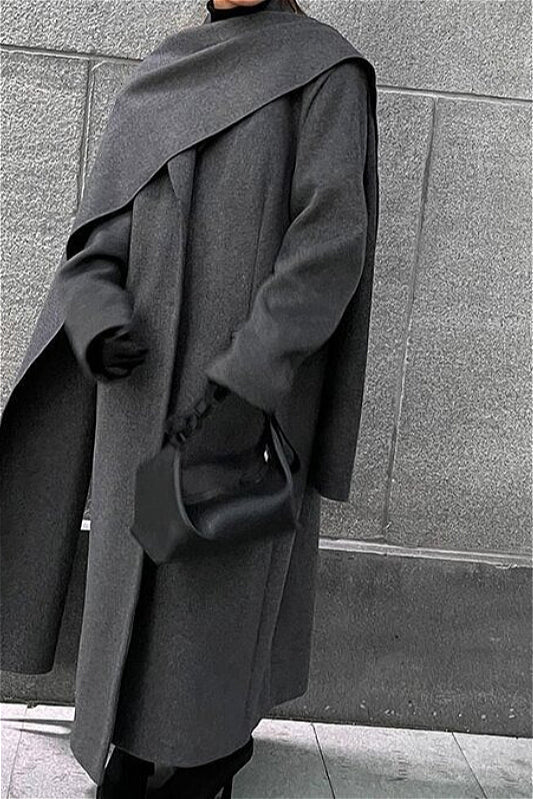 Beautifully Finished Coat in a Timeless Design