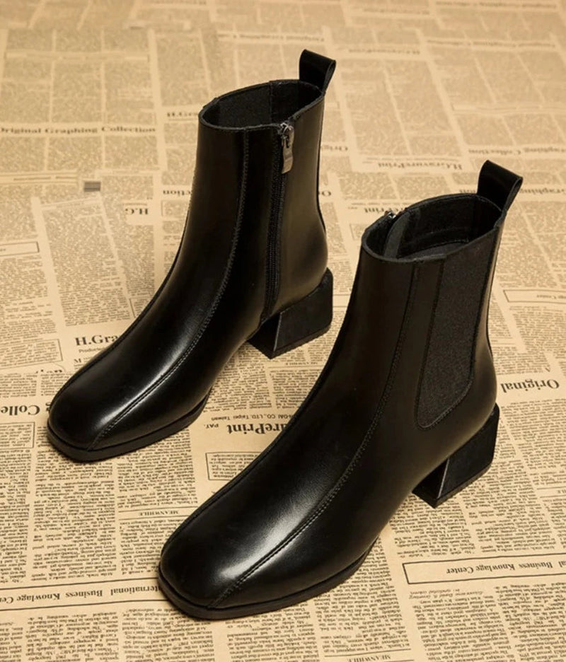 Polished Boots with an Effortless Classic Look
