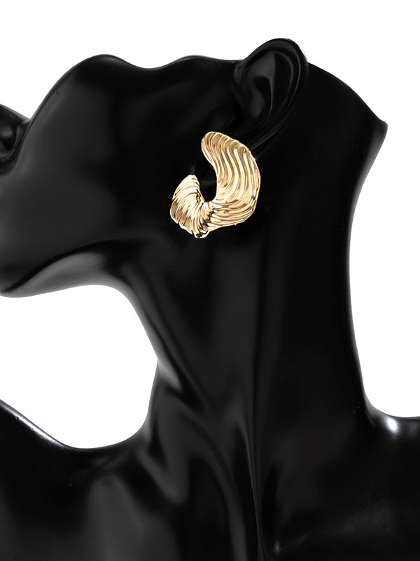 Gracefully Styled Garment for Any Occasion