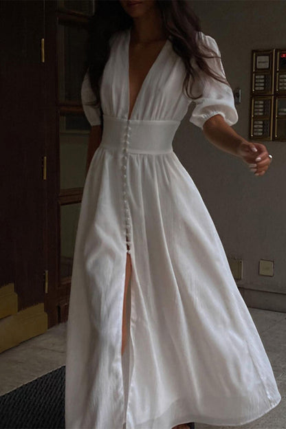 Classic Vintage Dress with a Flattering Fit