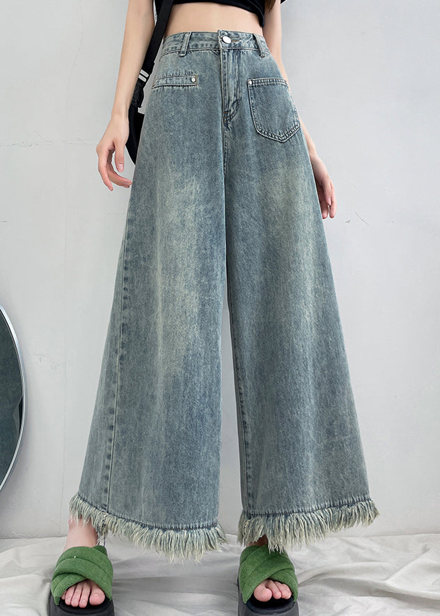 Effortlessly Elegant Pants with a Timeless Design