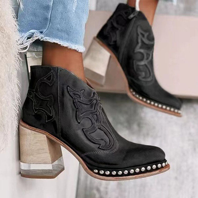 Well Tailored Boots with a Graceful Silhouette