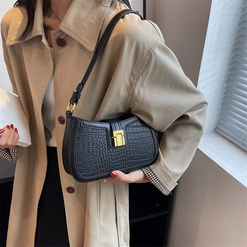 Sophisticated Bag with a Clean Classic Look