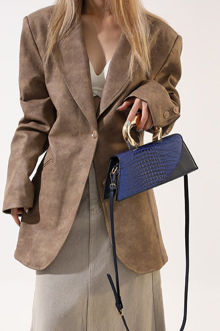 Sophisticated Bag with a Clean Classic Look