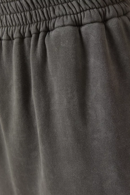 Sophisticated Pants with a Clean Classic Look