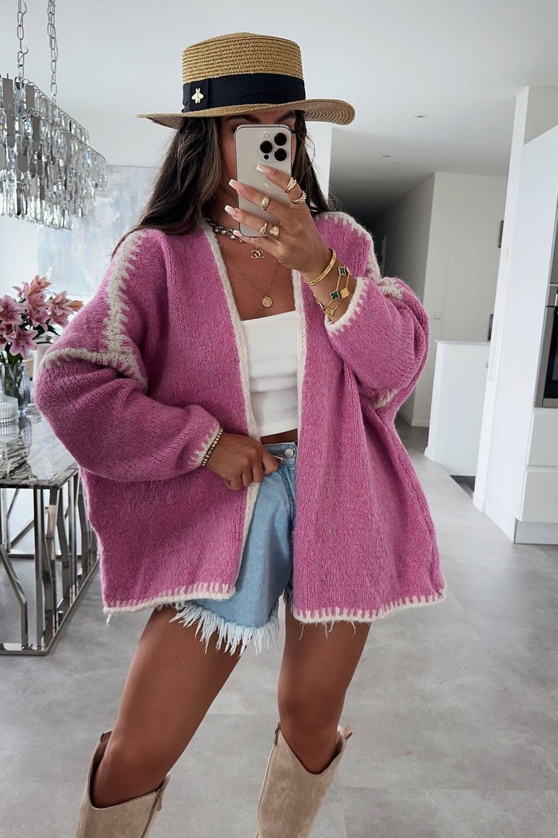Well Tailored Cardigan with a Graceful Silhouette