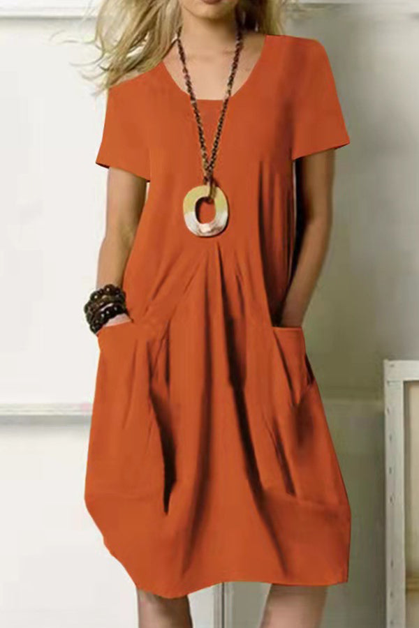 Well Tailored Dress with a Graceful Silhouette