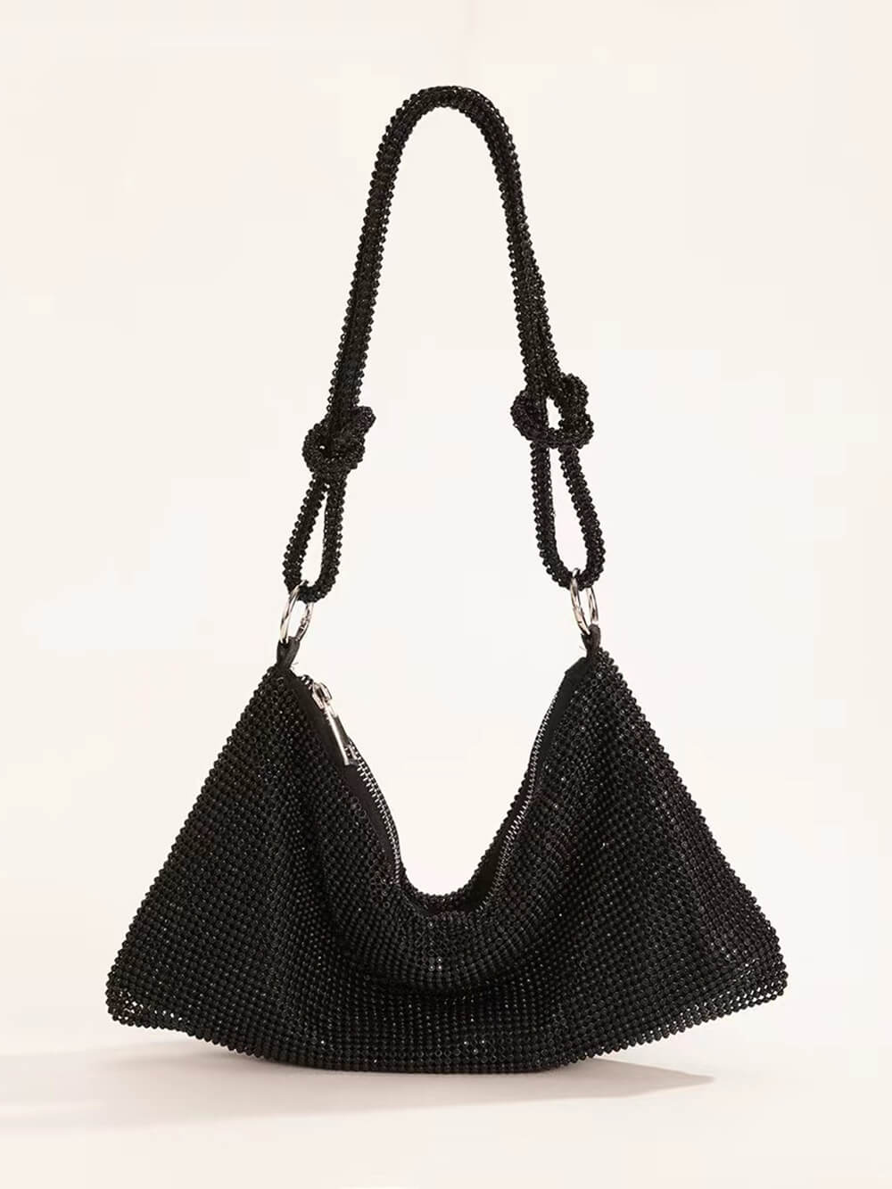 Gracefully Styled Bag for Any Occasion