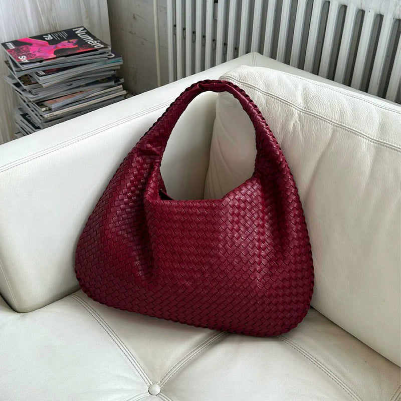 Classic Vintage Bag with a Flattering Fit