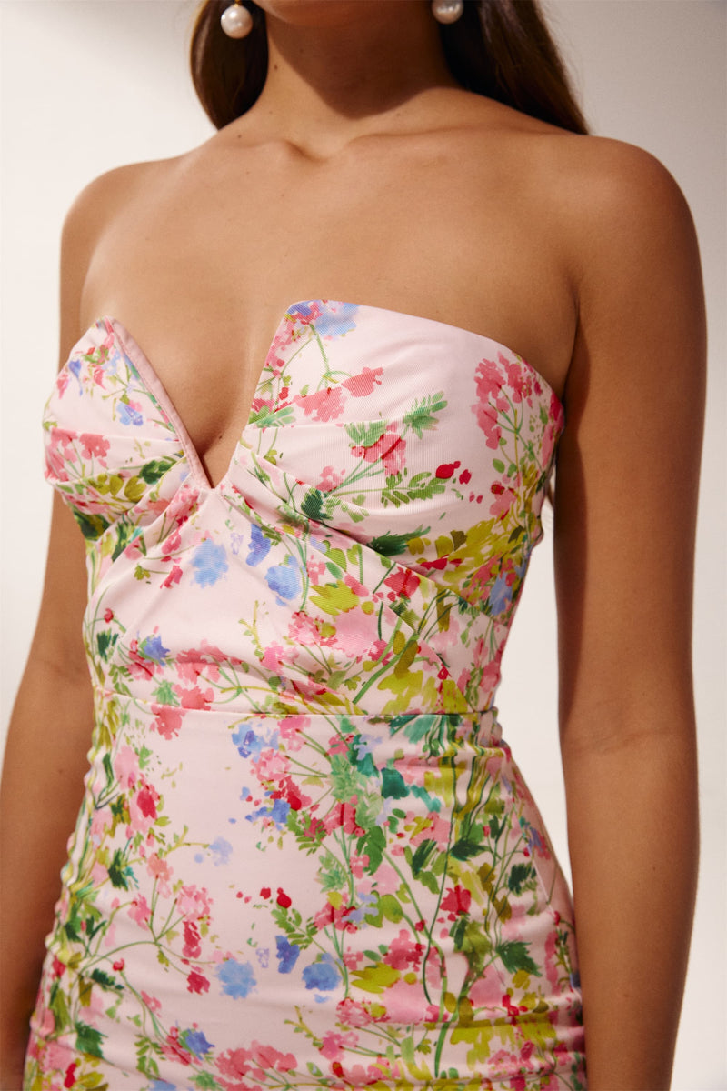 Classic Vintage & Enduringly Stylish Dress