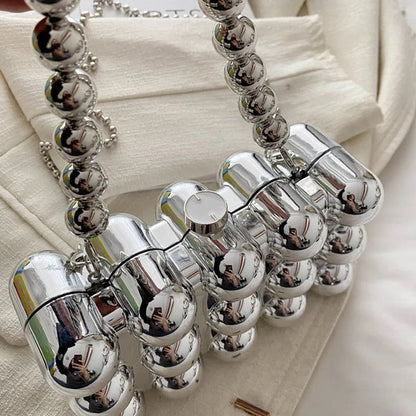 Beautifully Finished Bag in a Timeless Design