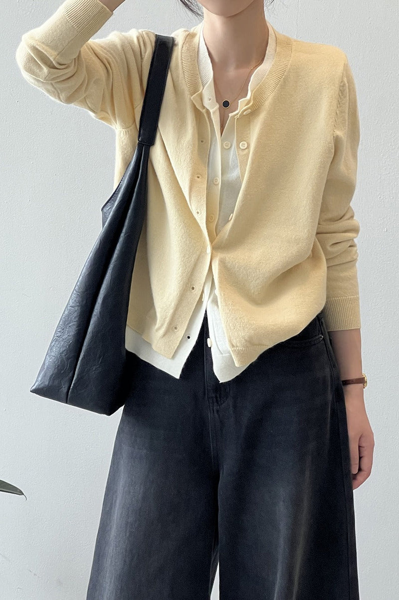 Classic Vintage & Enduringly Stylish Cardigan