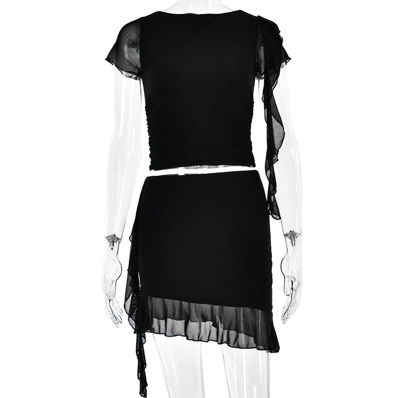 Well Tailored Garment with a Graceful Silhouette