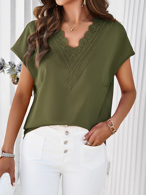 Beautifully Crafted T-Shirt in a Classic Style