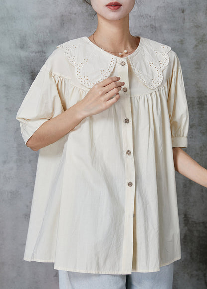 Classic Vintage Blouse with a Flattering Fit