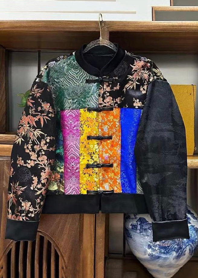 Well Tailored Coat with a Graceful Silhouette