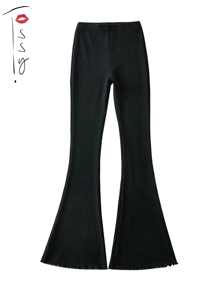 Well Tailored Pants with a Graceful Silhouette
