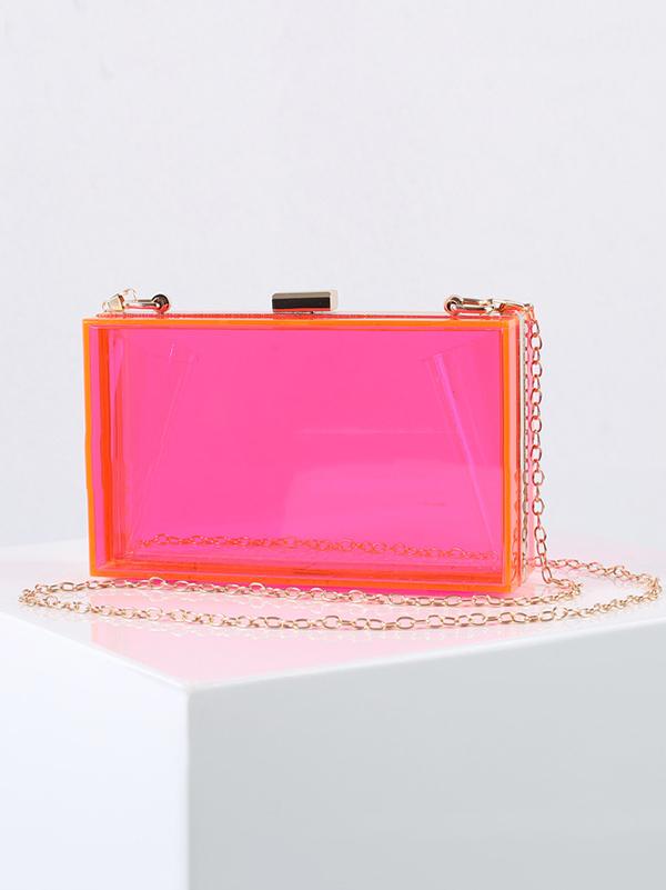 Sophisticated Bag with a Clean Classic Look