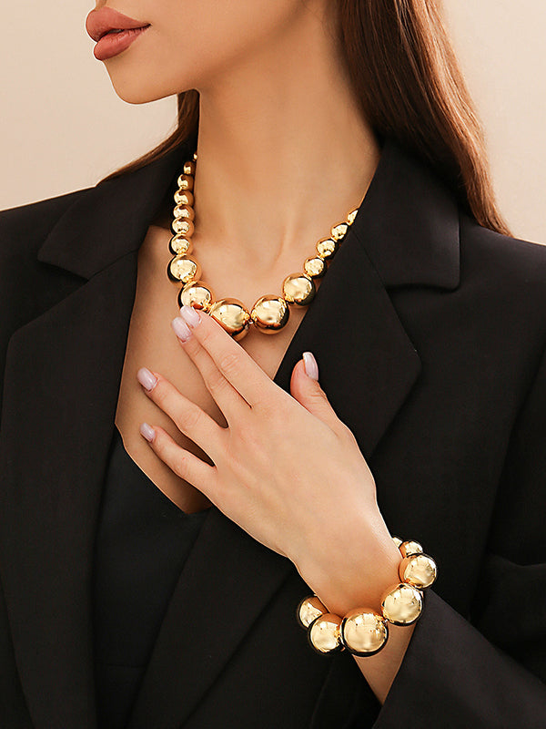 Beautifully Finished Garment in a Timeless Design