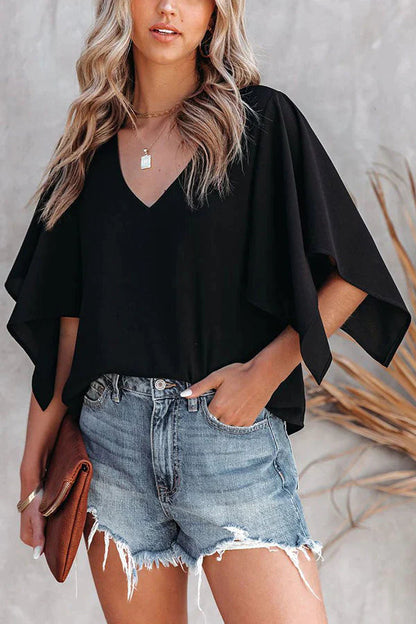 Effortlessly Elegant Blouse with a Timeless Design