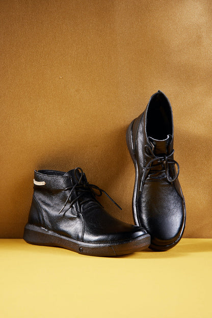 Elegantly Styled Boots for Everyday Wear
