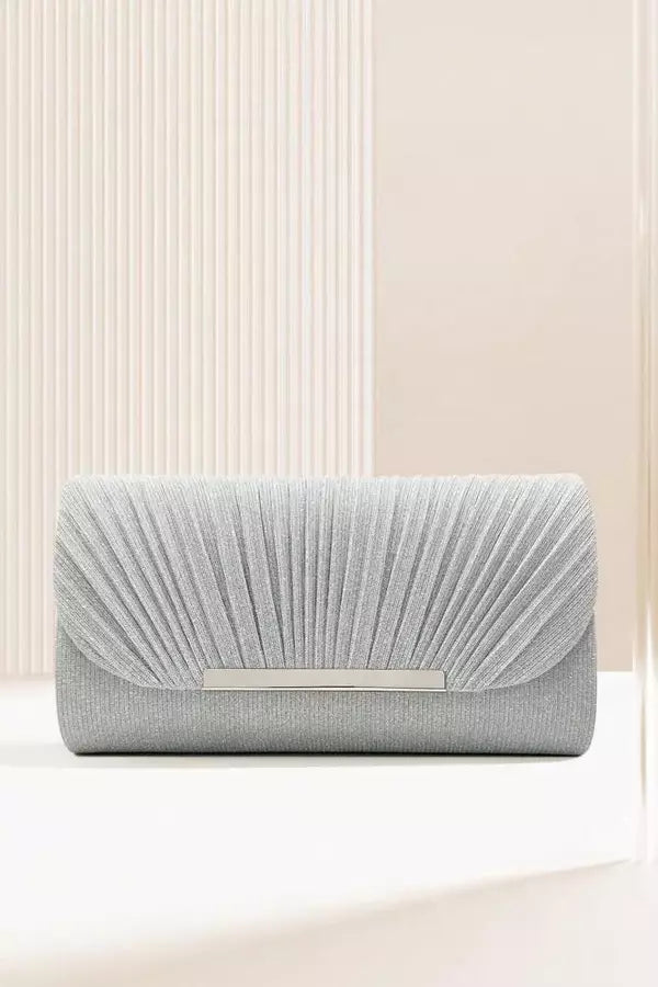 Sophisticated Bag with a Clean Classic Look