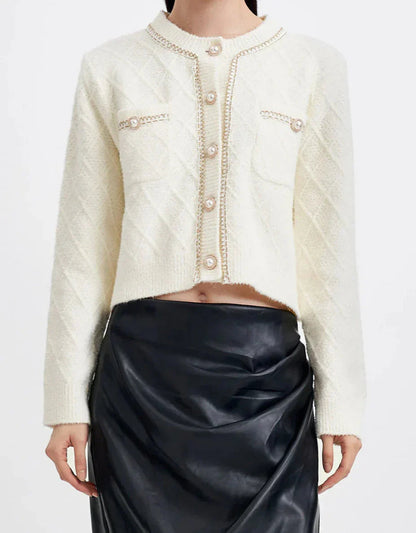 Elegantly Styled Cardigan for Everyday Wear