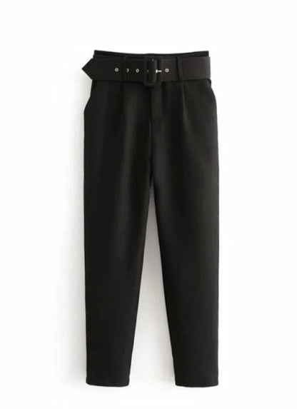 Classic Vintage Pants with a Flattering Fit