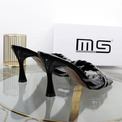 Polished Sandals with an Effortless Classic Look