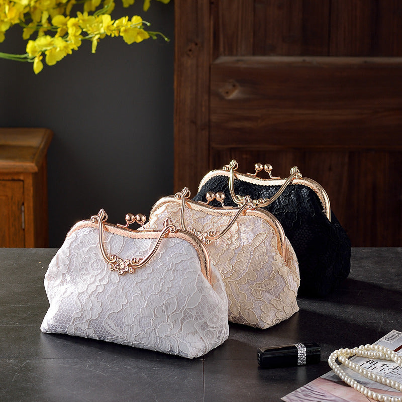 Well Tailored Bag with a Graceful Silhouette