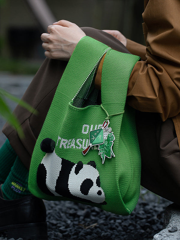 Elegantly Styled Bag for Everyday Wear