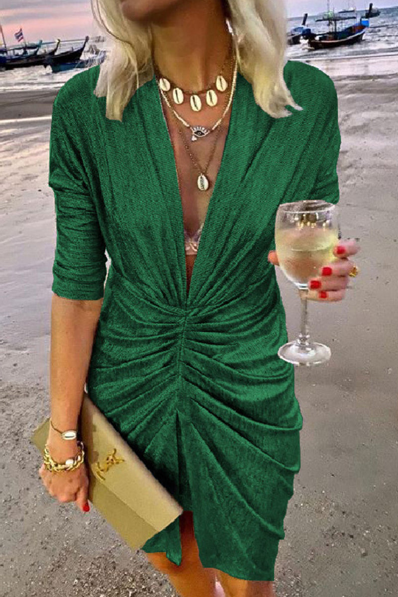 Gracefully Styled Dress for Any Occasion