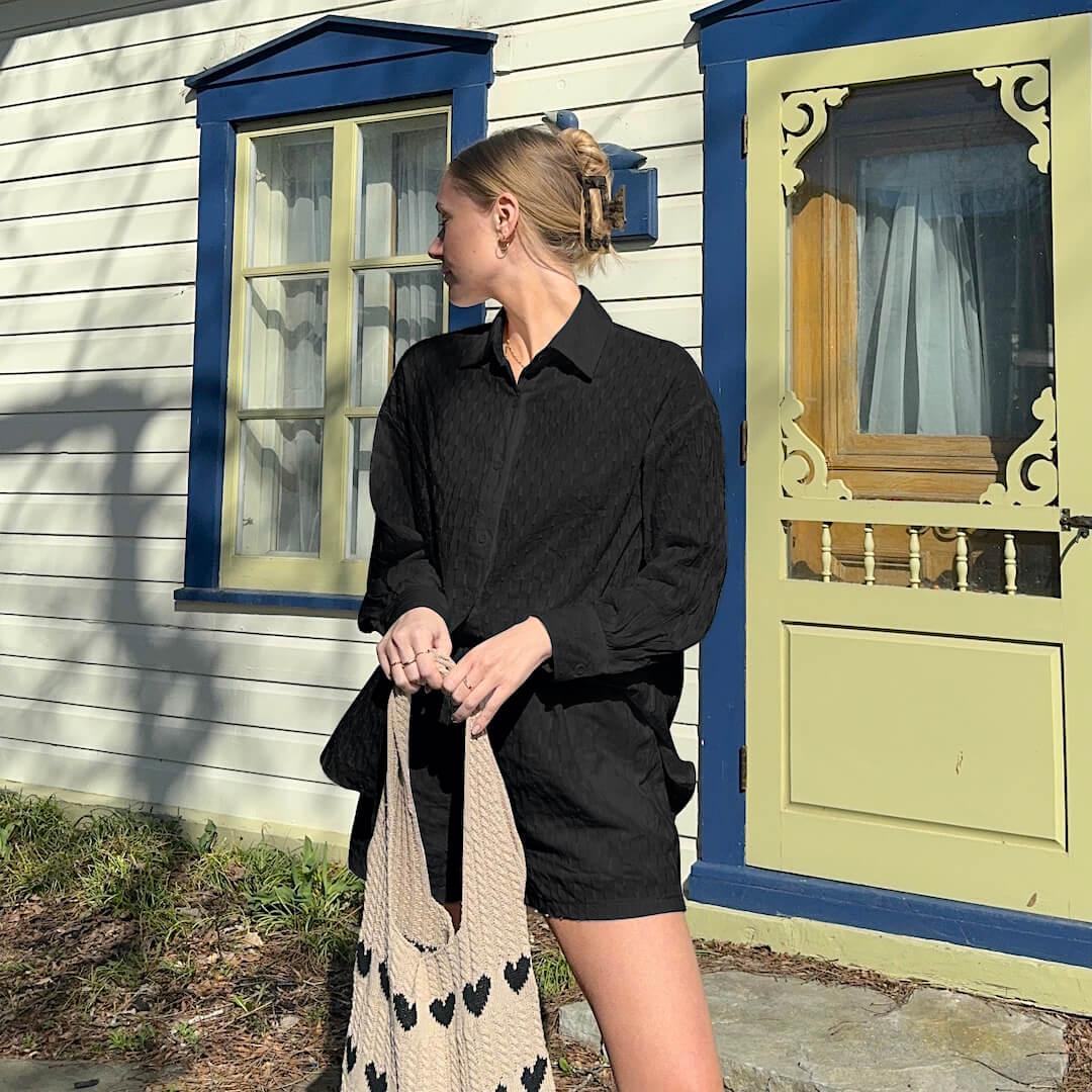 Effortlessly Elegant Garment with a Timeless Design