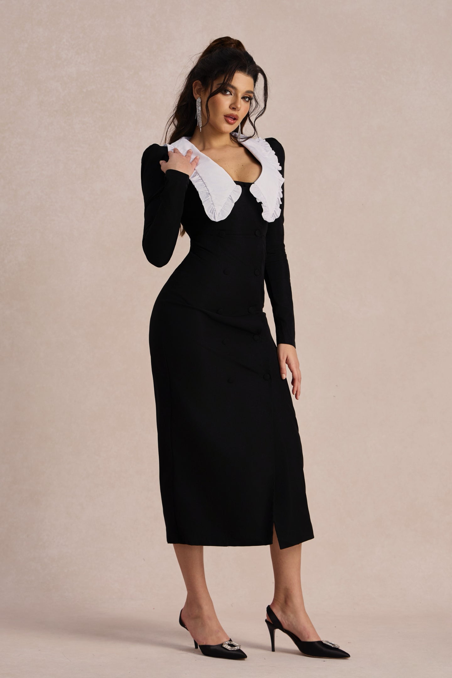 Sophisticated Dress with a Clean Classic Look