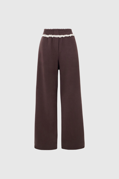 Polished Pants with an Effortless Classic Look