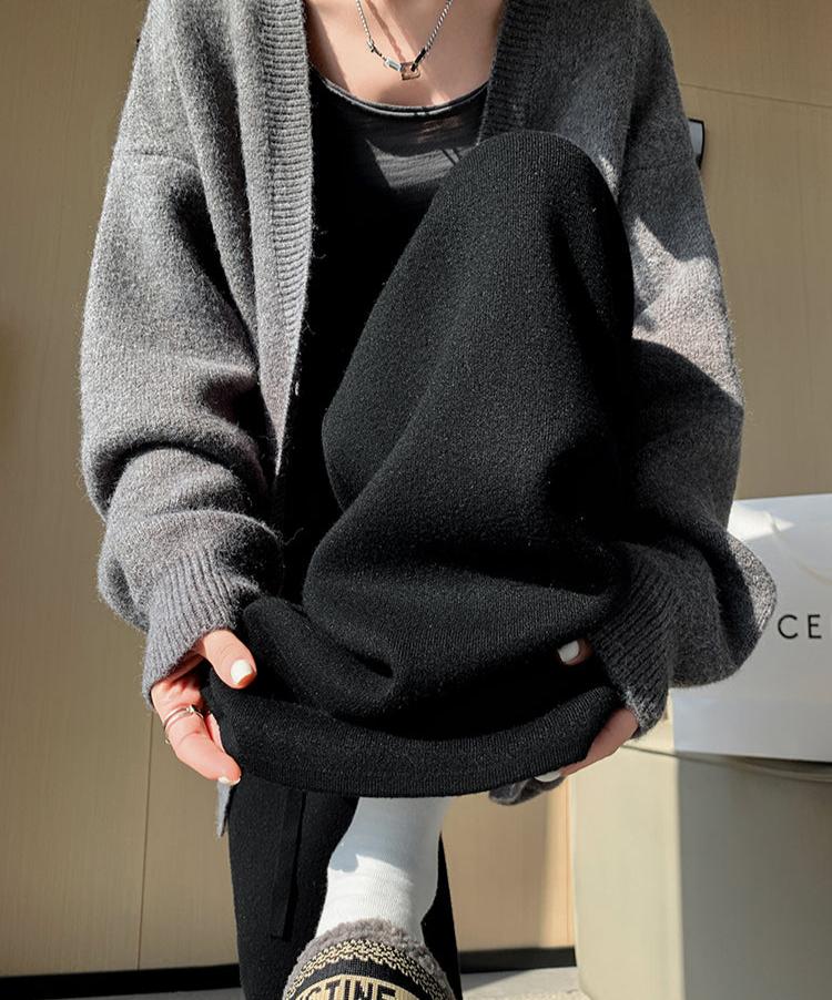 Sophisticated Pants with a Clean Classic Look
