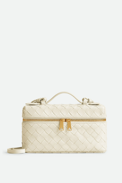 Classic Vintage Bag with a Flattering Fit