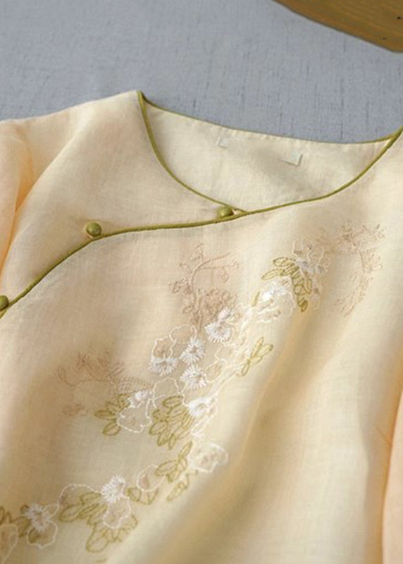 Beautifully Finished Shirt in a Timeless Design