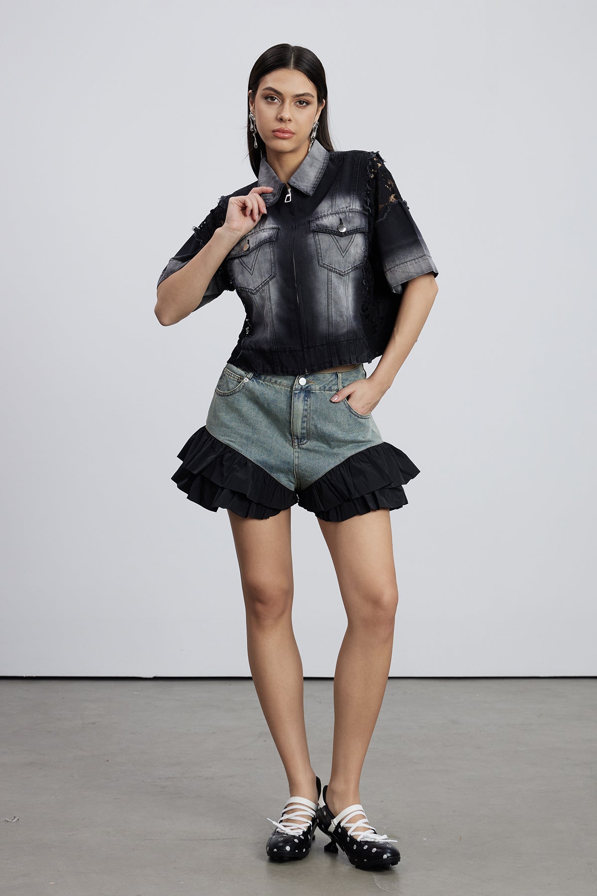 Well Tailored Shirt with a Graceful Silhouette